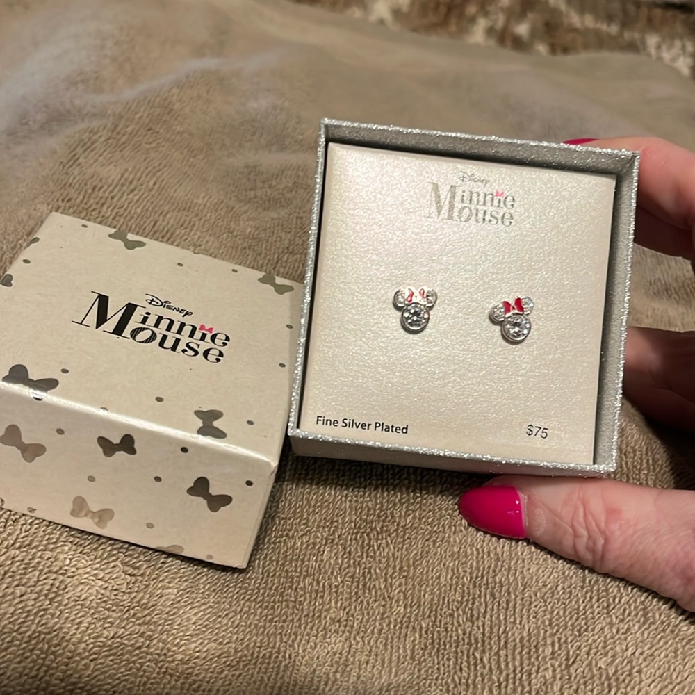 Disney Minnie Mouse silver plated CZ with red enamel bow stud earrings mint